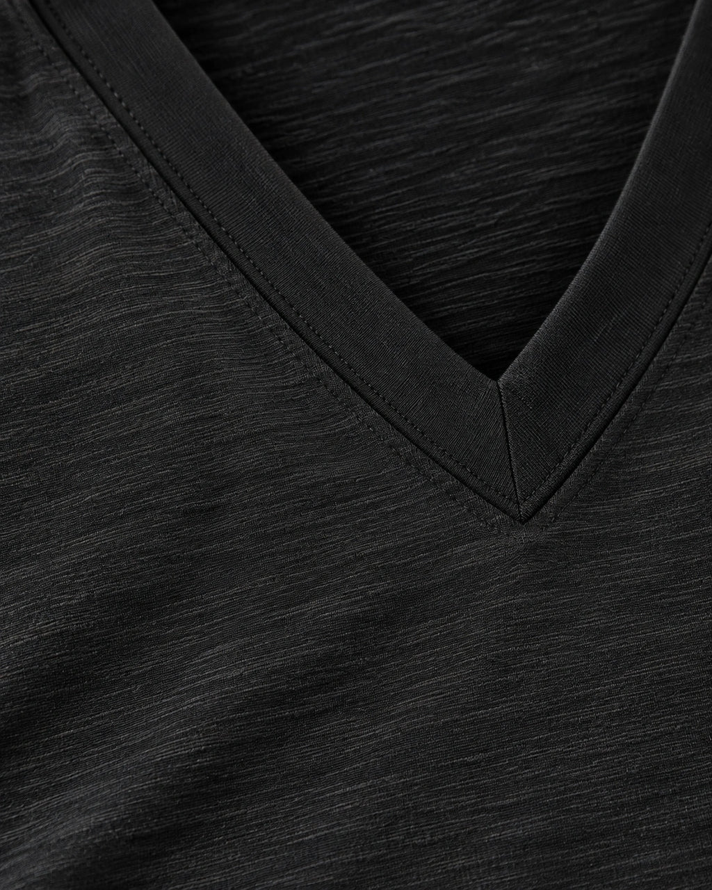 T-shirt básica preta