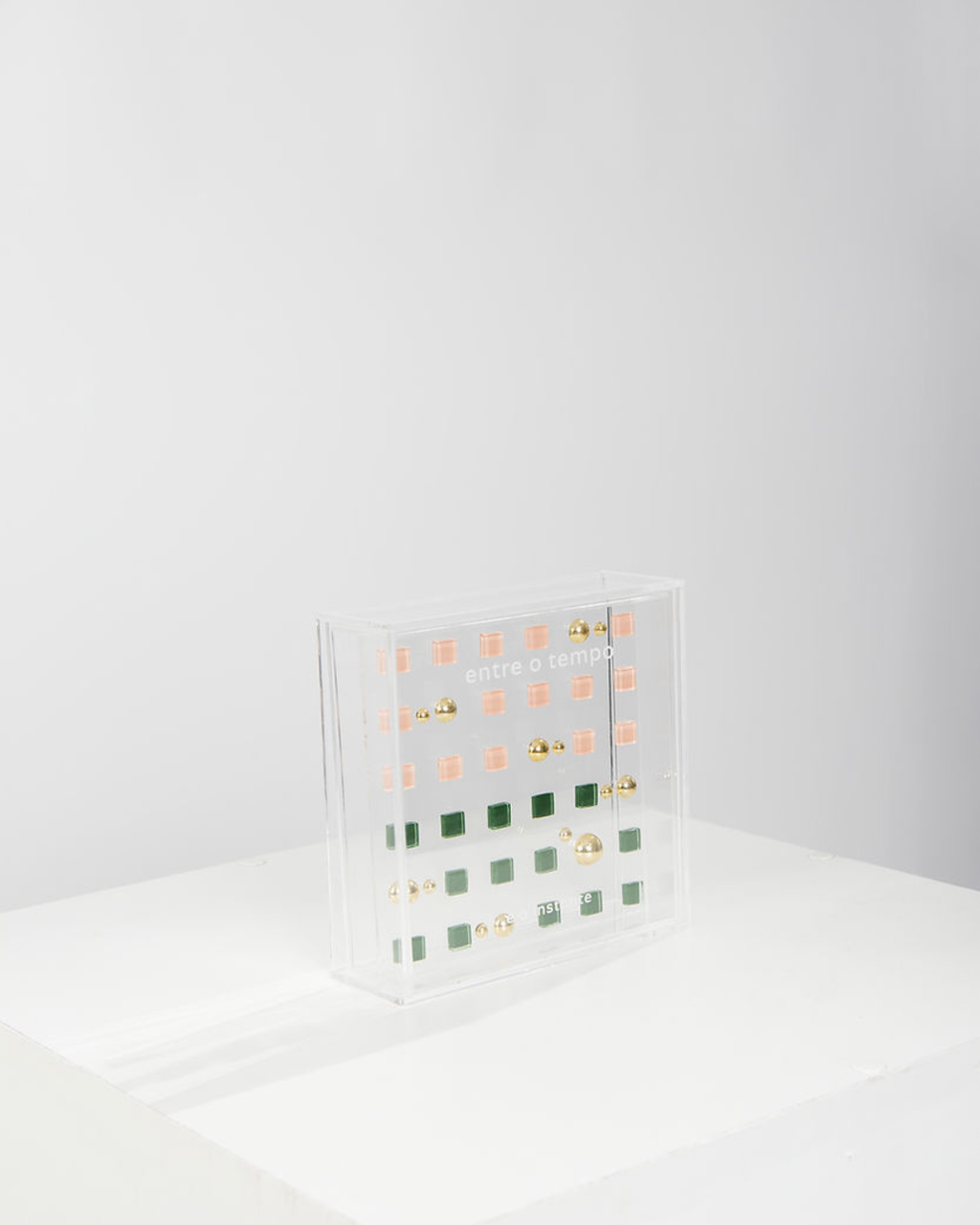 Entre O Tempo e o Instante