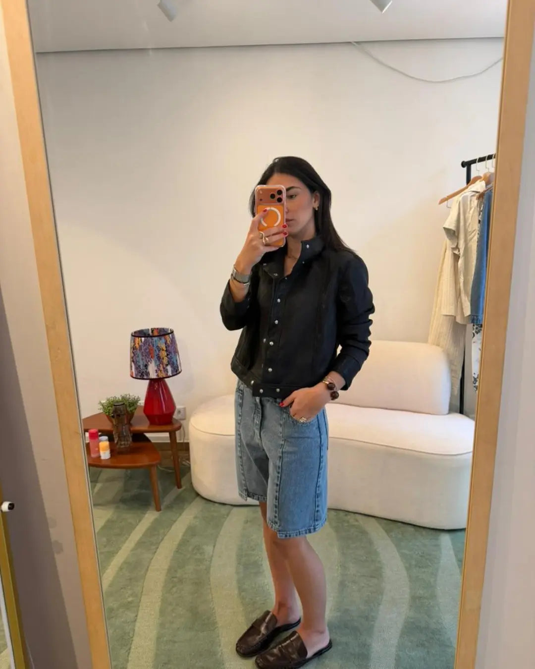 Shop the look - Bermuda Jeans + Jaqueta Bianca