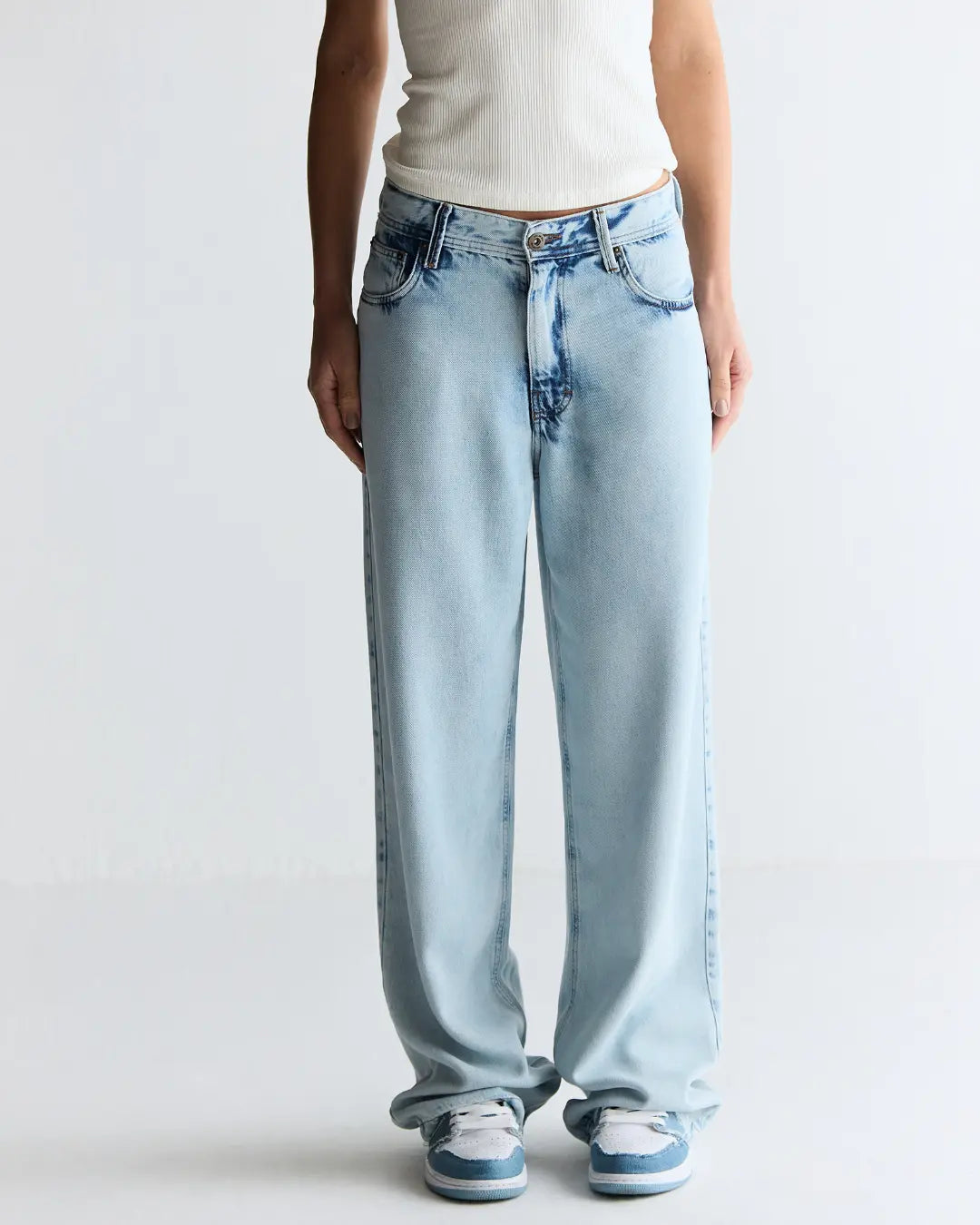 D04CAL04 - CALÇA OVERSIZED LIGHT BLUE DENIM