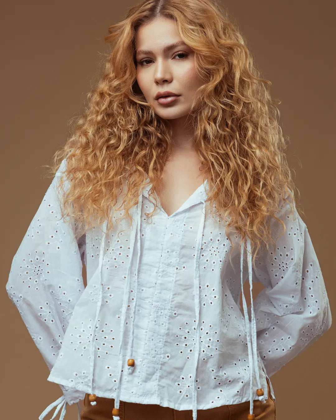 Camisa Lasie com Amarrações no Decote