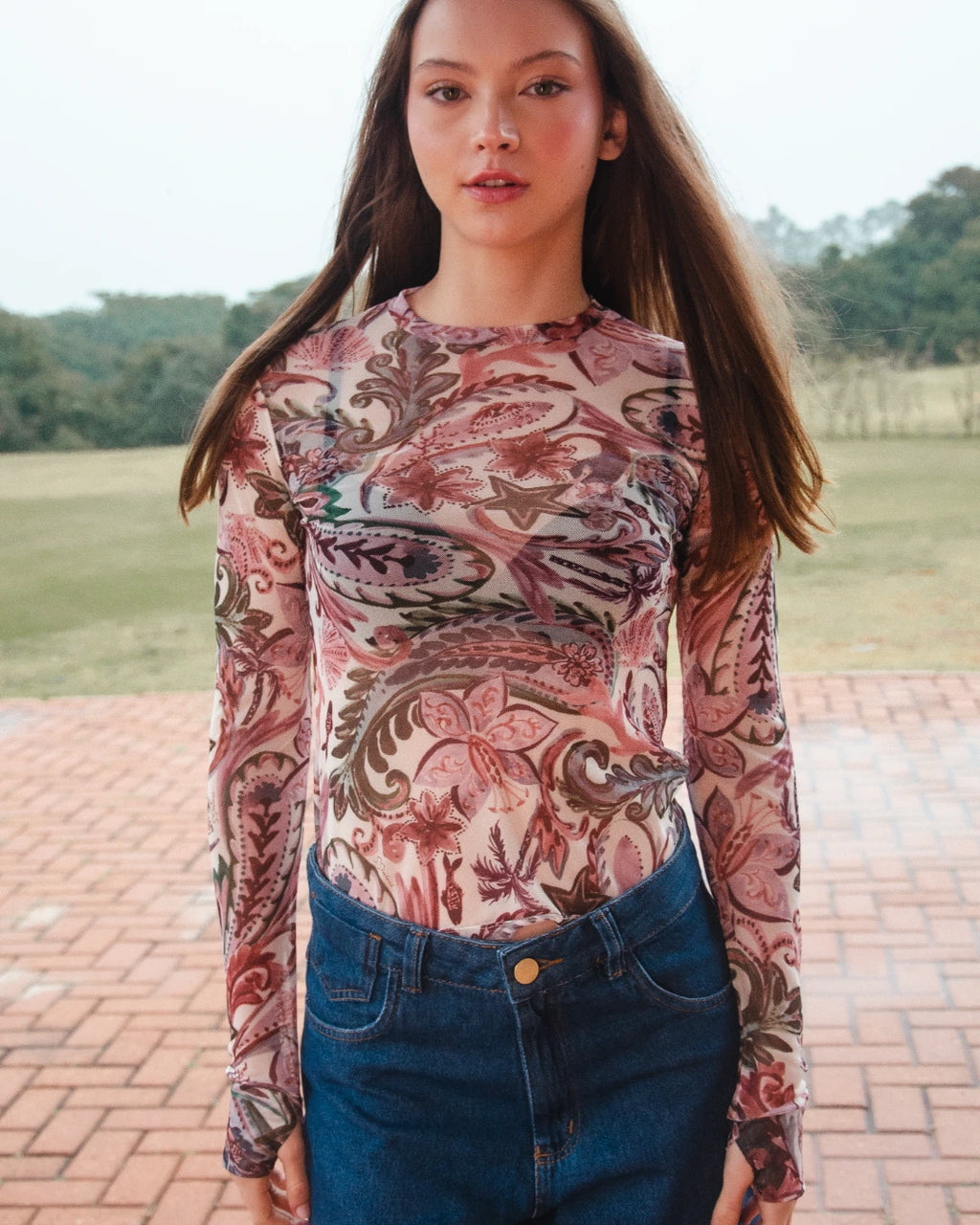 Blusa Tule Manga Longa Véu Luz