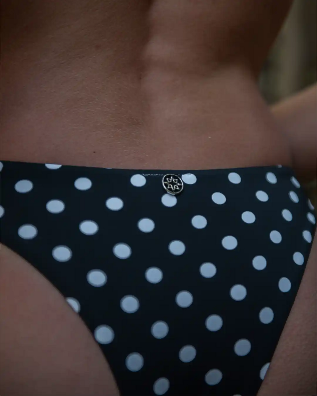 Calcinha básica Corumbau Poá preto