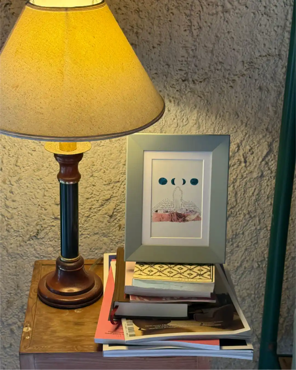 Colagem enquadrada lua