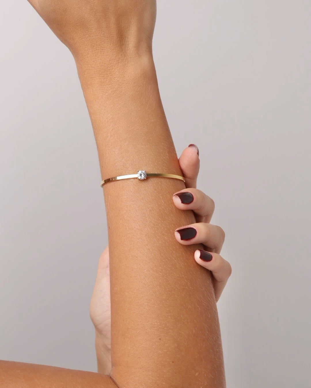 Bracelete Delicado Ponto de Luz