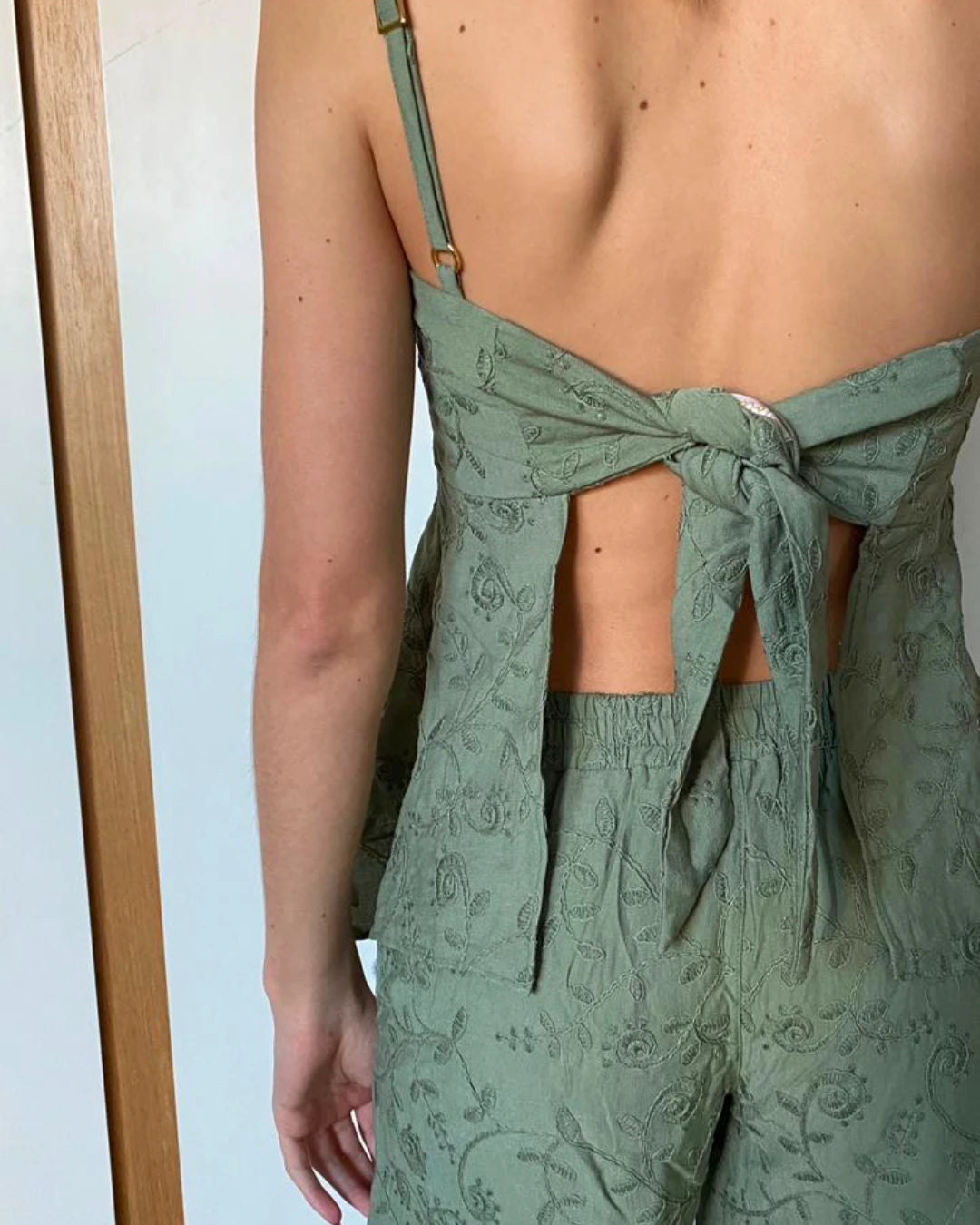 Shorts Bordado Espelho Chá Verde