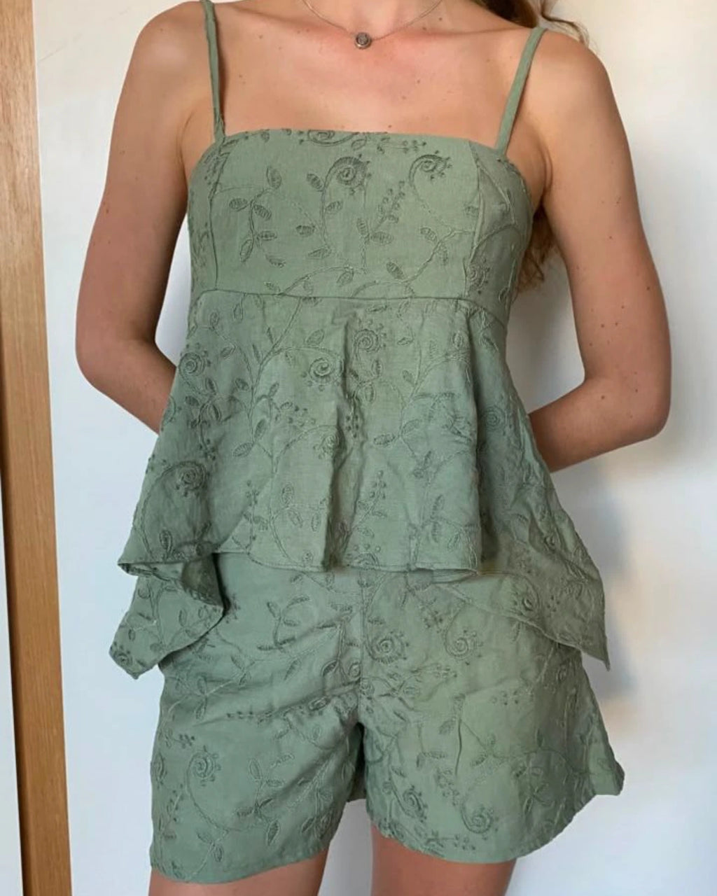 Shorts Bordado Espelho Chá Verde