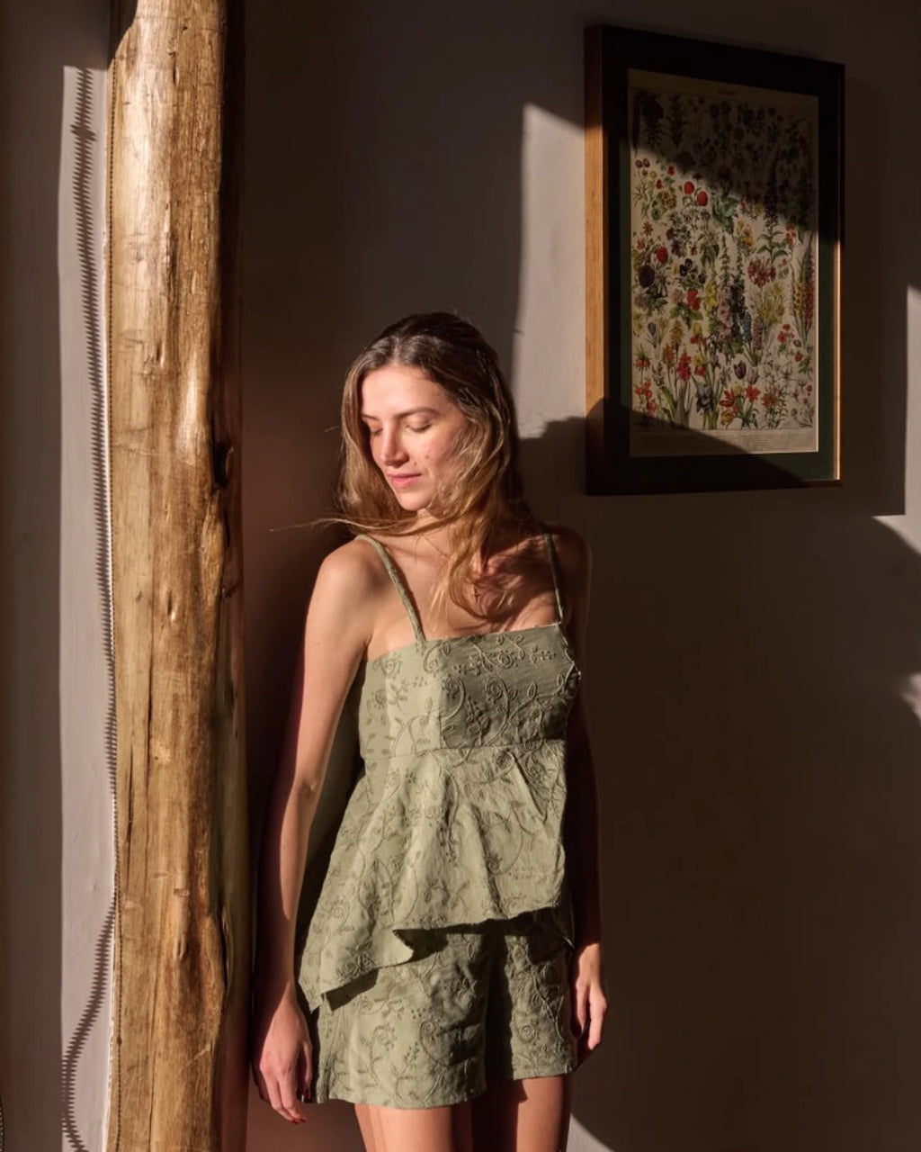 Shorts Bordado Espelho Chá Verde
