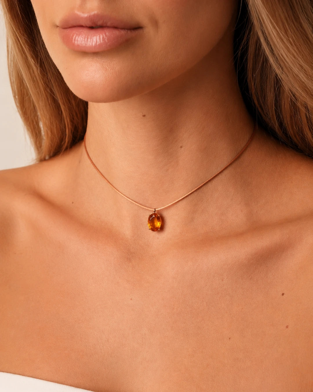 Chocker Fio de Seda Gota Oval